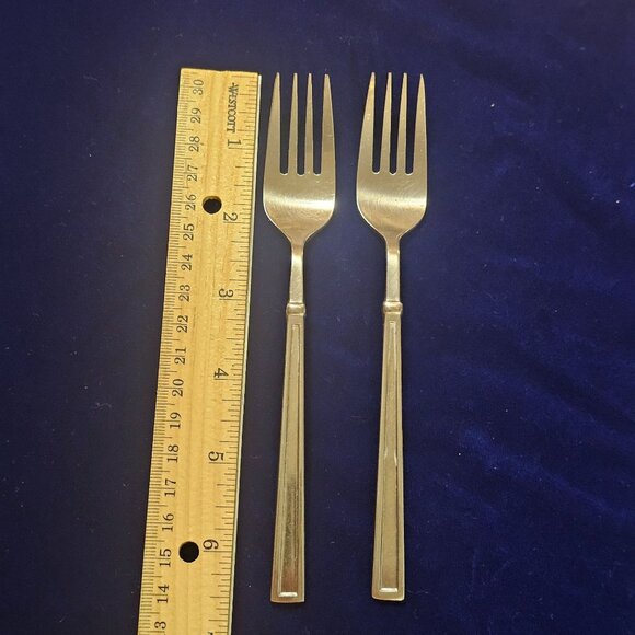 Stanley Roberts 'SIMPLICITY' Pattern 20 pc Stainless Replacement Flatware Japan - Picture 9 of 10